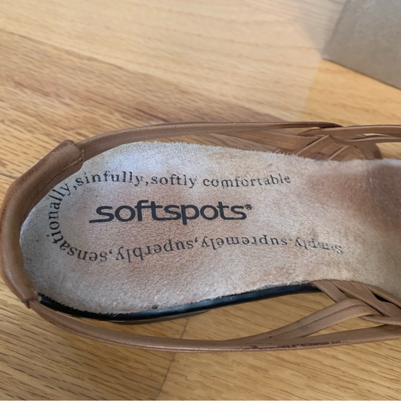 Softspots Women Brown Sandal NWOB Size 7M - Picture 4 of 9